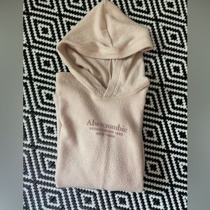 💗Abercrombie - Soft A&F Cozy - Very light pink sweater with hood